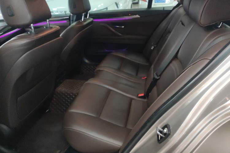 Used BMW 5 Series 2014 525Li Luxury Design Package
