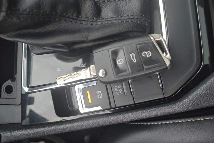 Used Volkswagen Lamando 2017 280TSI DSG Comfort Edition
