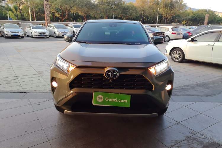 Used Toyota RAV4 2022 2.0L CVT Two-Wheel Drive Fashion Edition
