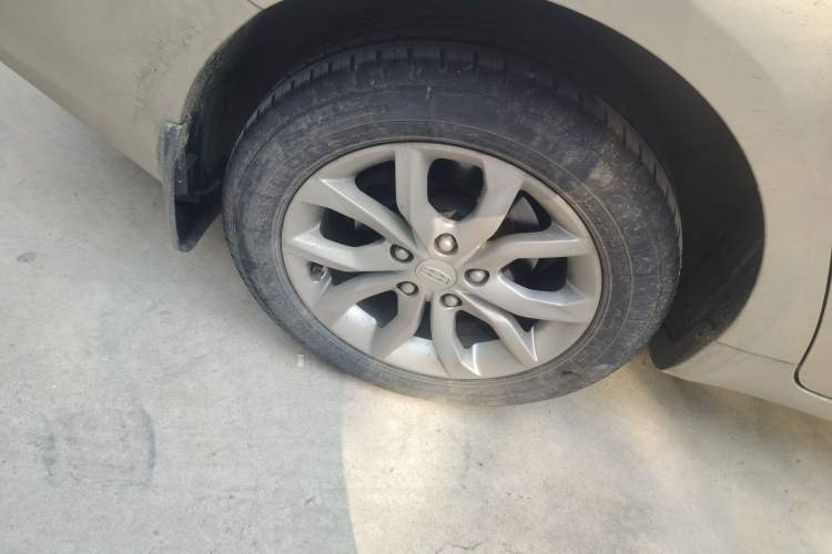 Used Geely Auto Emgrand GL 2017 1.8L Manual Elite Model