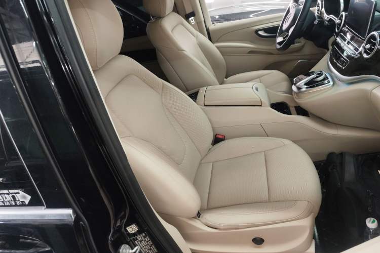 Used Mercedes-Benz V-Class 2018 V 260 Prestige Edition China VI
