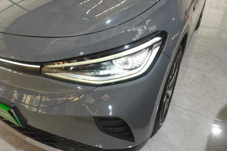 Used Volkswagen ID.4 CROZZ 2021 Long-Range PRO Two-Wheel Drive Version
