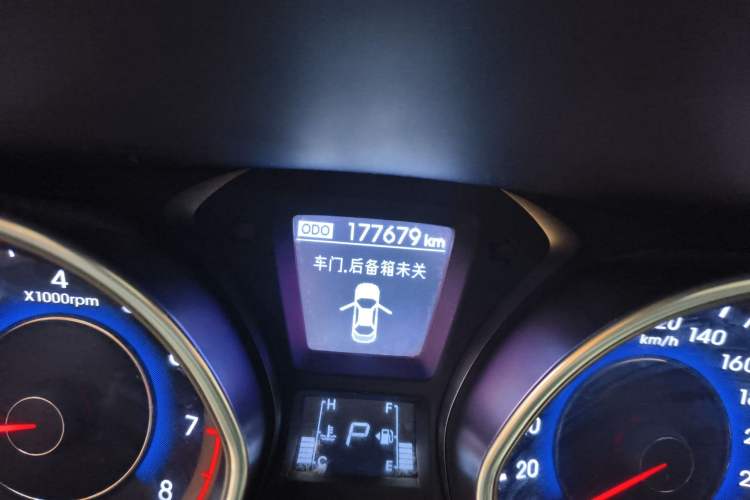 Used Hyundai Elantra (5th Generation / Langdong) 2015 1.6L Automatic Leading Model
