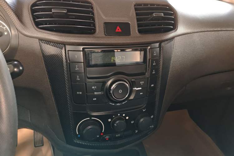 Used Wuling Hongguang 2015 1.2L S Base Model China V Standard
