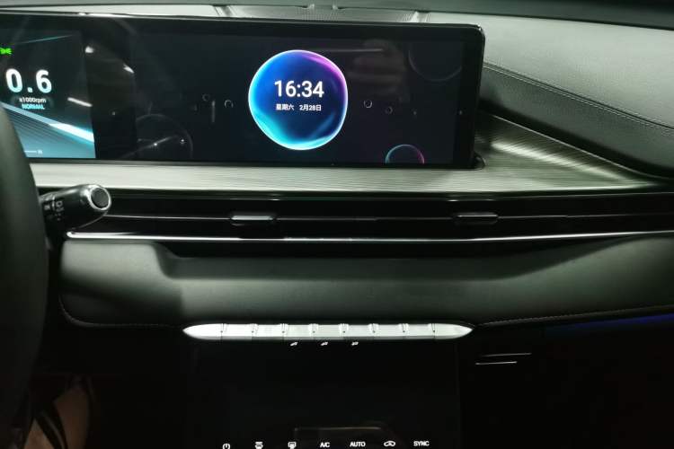 Used Chery Tiggo 8 PLUS 2022 290TGDI DCT Haoting Edition