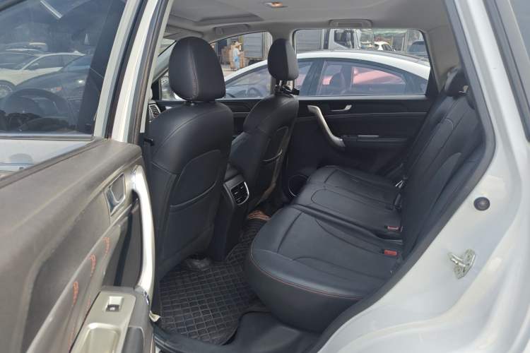 Used Haval M6 2019 1.5T DCT Two-Wheel Drive Value Edition China VI Standard
