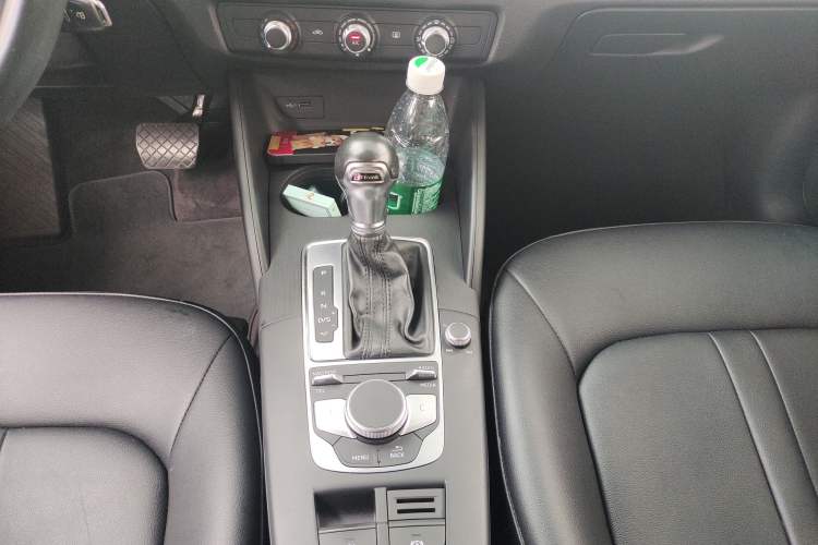 Used Audi A3 2018 30th Anniversary Edition Sportback 35 TFSI Ambition Model
