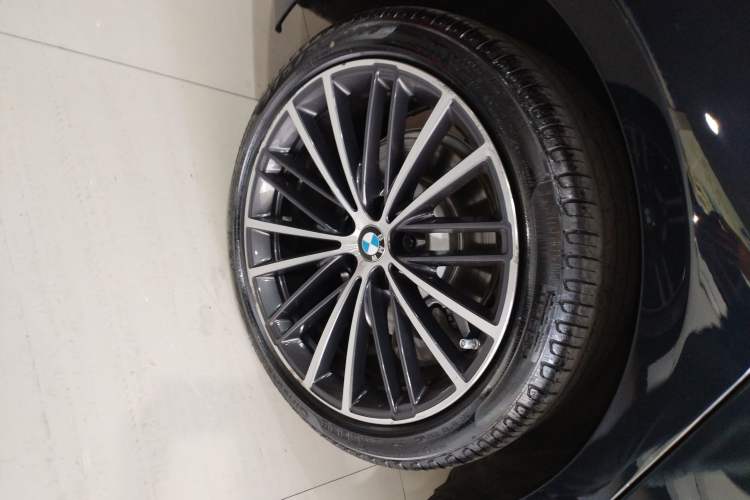 Used BMW 5 Series 2023 530Li xDrive M Sport Package
