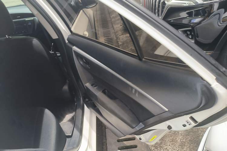 Used Toyota Corolla 2017 Revised Version 1.2T S-CVT GL