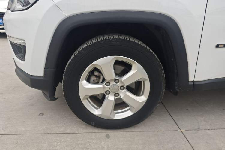 Used  Compass 2019 200T Automatic Prestige Edition
