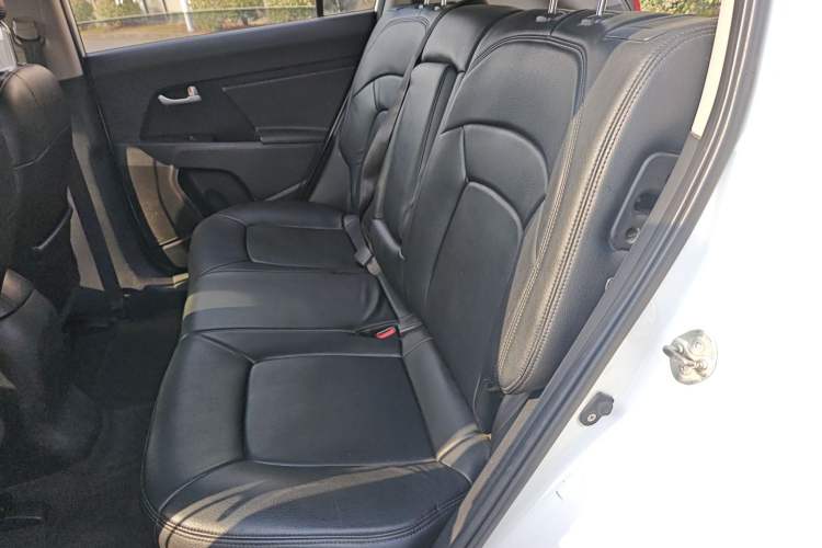 Used Kia Sportage R 2015 2.0L Automatic Two-Wheel Drive GL
