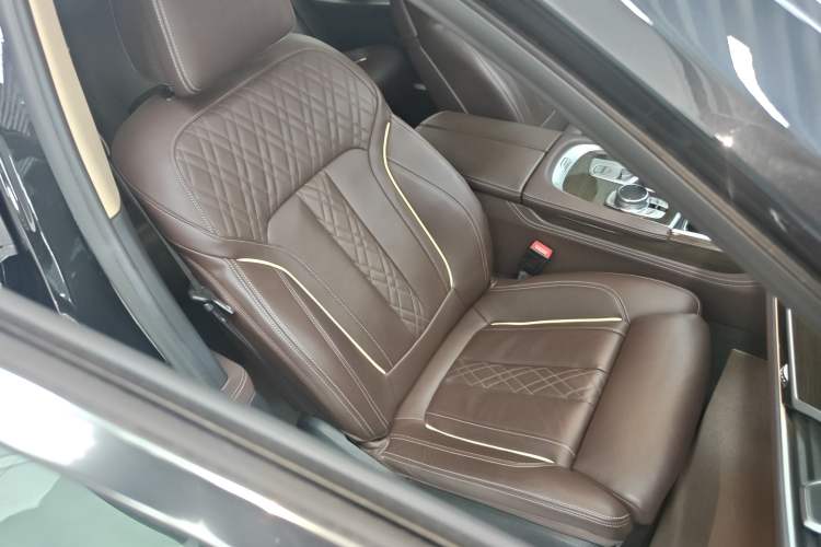 Used BMW 7 Series 2021 730Li Luxury Package
