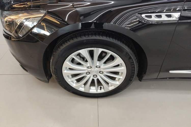 Used Buick LaCrosse 2018 28T Elite Edition
