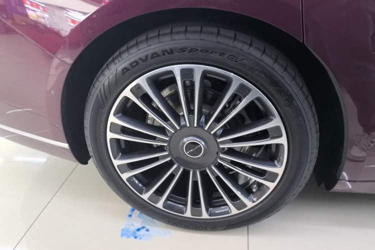 Used Hima Stelato S9 2024 All-Electric Max Rear-Drive Long-Range Version