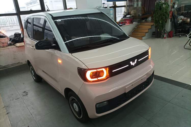 Used Wuling Hongguang MINIEV 2022 Macaron Premium Model – Lithium Iron Phosphate