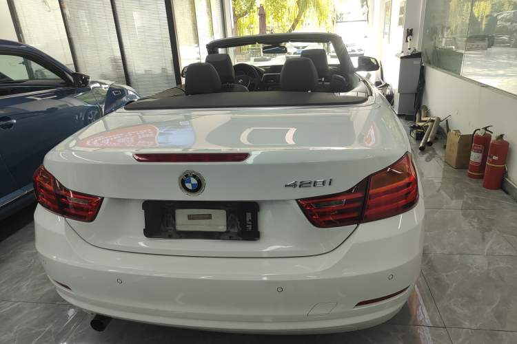 Used BMW 4 Series 2014 420i Convertible Fashion Model