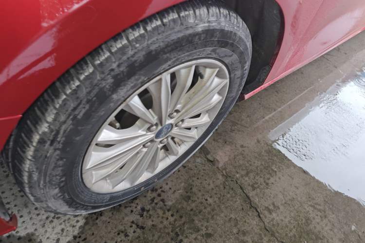 Used Ford Focus 2020 Sedan EcoBoost 180 Automatic Trend Edition
