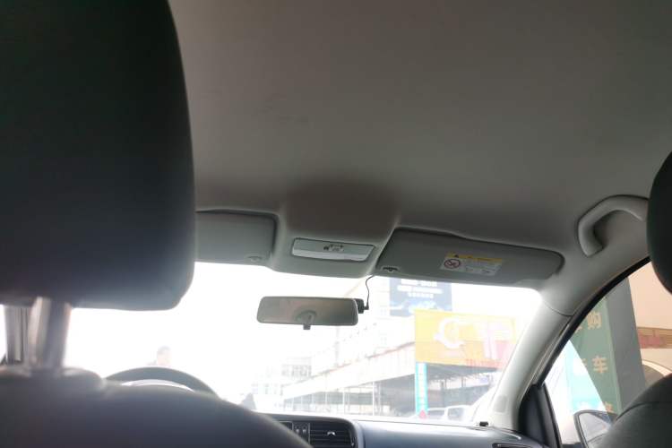 Used Volkswagen Polo 2016 1.4L Manual Fashion Model