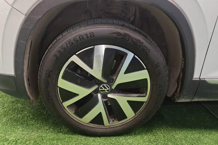 Used Volkswagen Tayron 2023 280TSI Two-Wheel-Drive Luxury Plus Advanced Version