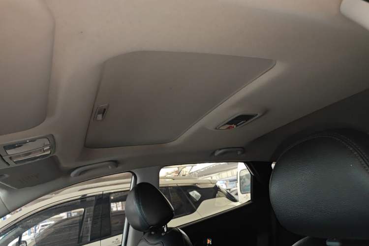 Used Hyundai ix35 2015 2.0L Automatic 2WD Smart Type China IV
