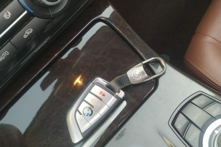 Used BMW 5 Series 2017 525Li Leading Model