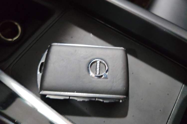 Used Volvo XC60 New Energy 2021 T8 E-Drive Hybrid Smart & Dynamic Edition