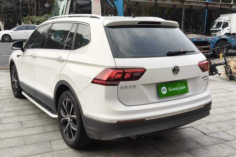 Used Volkswagen Tiguan L 2019 330TSI Automatic Two-Wheel Drive Smart Luxury Version China V Emission Standard