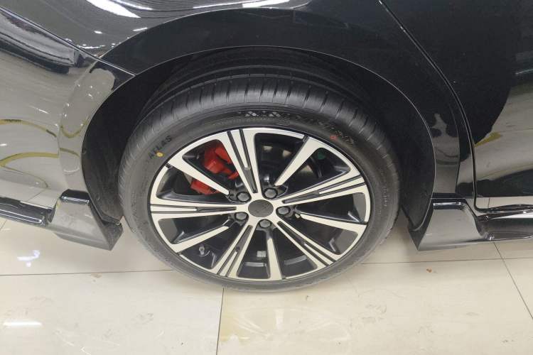 Used Geely Auto Preface 2025 Dongfang Yao 1.5TD Kunlun Edition
