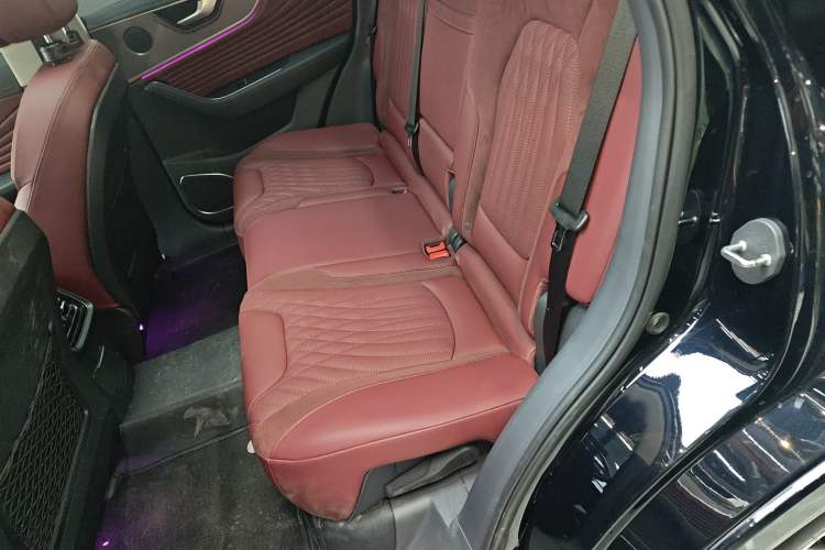 Used Hongqi HS5 2023 2.0T Four-Wheel Drive Flagship Pro Edition
