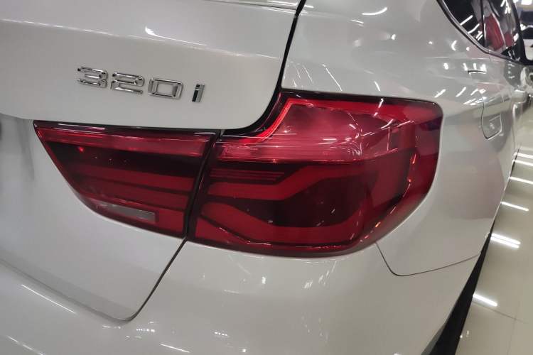 Used BMW 3 Series GT 2018 320i Sport Edition