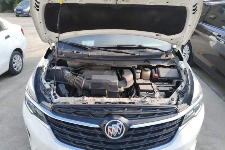 Used Buick GL8 2022 Land Cruiser Executive Class 652T Comfort Model
