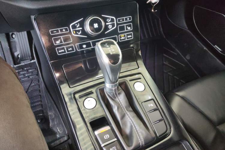 Used Hongqi H5 2019 30TD Smart Connect Dynamic Edition
