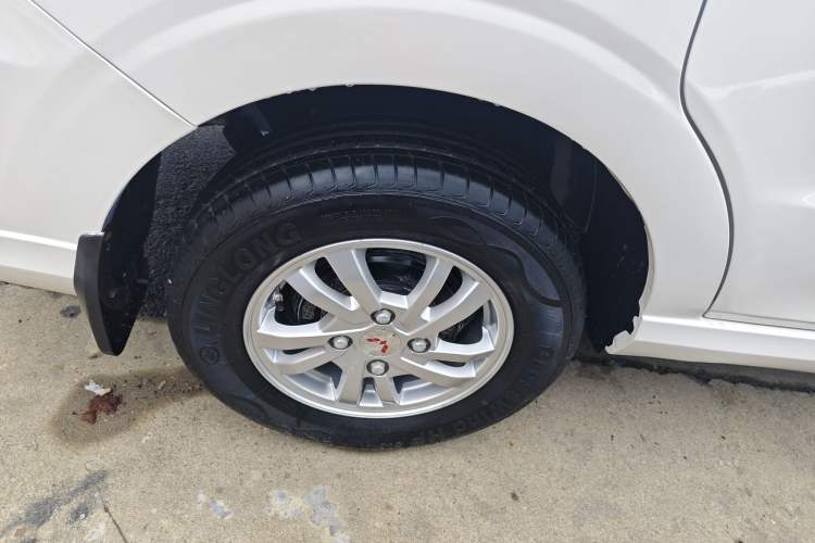 Used Wuling Hongguang 2019 1.5L S Comfort Edition China VI LAR
