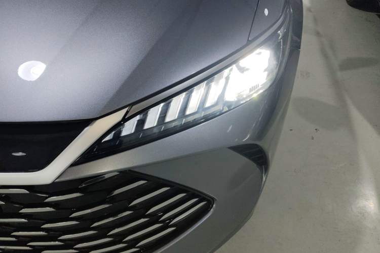 Used BYD Qin PLUS 2025 DM-i Smart Drive 55KM Leading Model