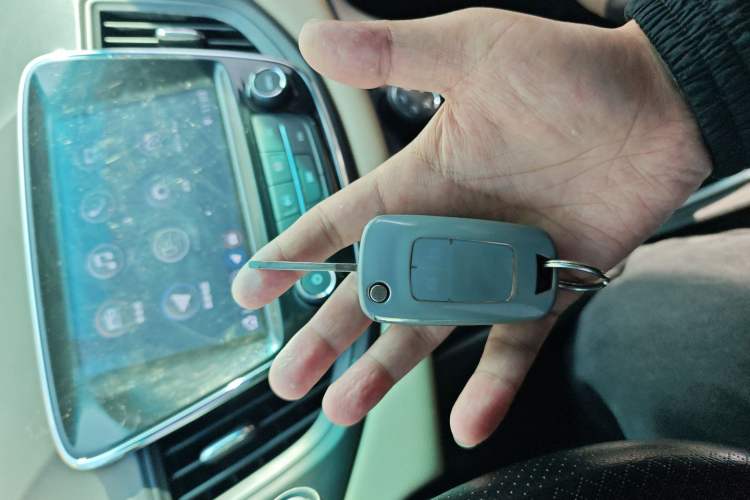 Used Chevrolet Monza 2020 320 Automatic Enjoyment Edition