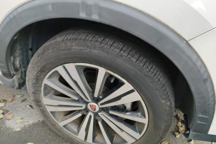 Used Roewe RX5 2019 20T Two-Wheel Drive Automatic 4G Connected Platinum Edition
