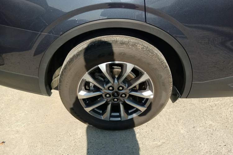 Used Ford Edge 2023 Ford Explorer L 2.0T EcoBoost Two-Wheel Drive 7-Seater Luxury Model
