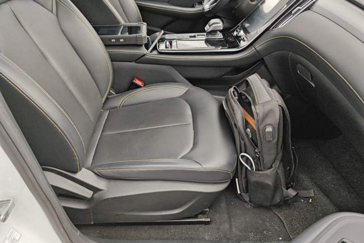 Used Roewe i6 MAX New Energy 2023 EV 420 Skyroof Special Edition
