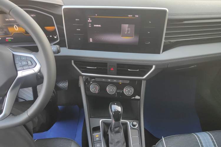 Used Volkswagen Sagitar 2024 200TSI DSG Flyover Edition
