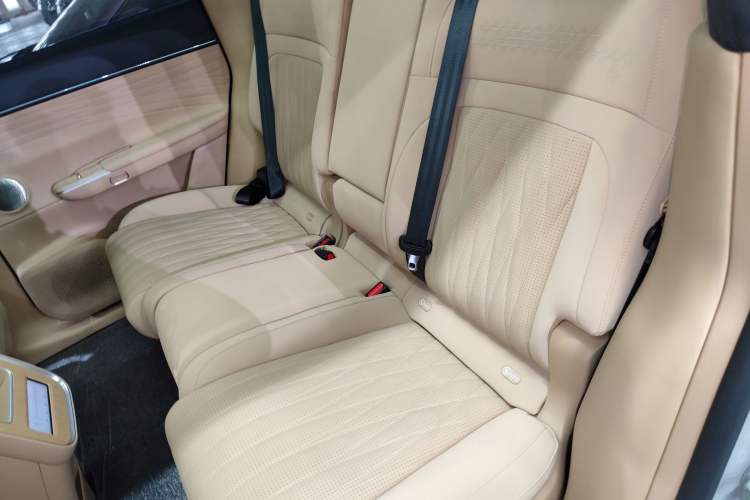 Used  Star Era ET 2024 Extended-Range 240 Ultra All-Wheel Drive
