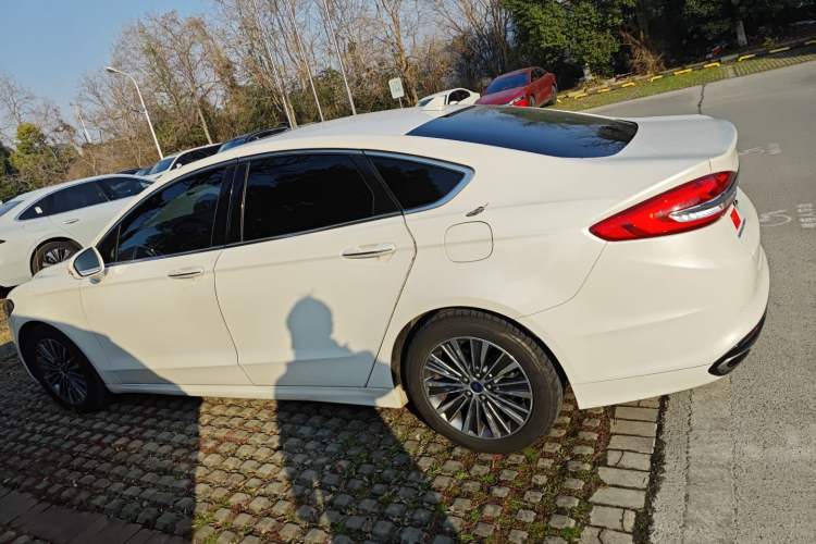 Used Ford Mondeo 2017 Facelifted EcoBoost 200 Luxury Version
