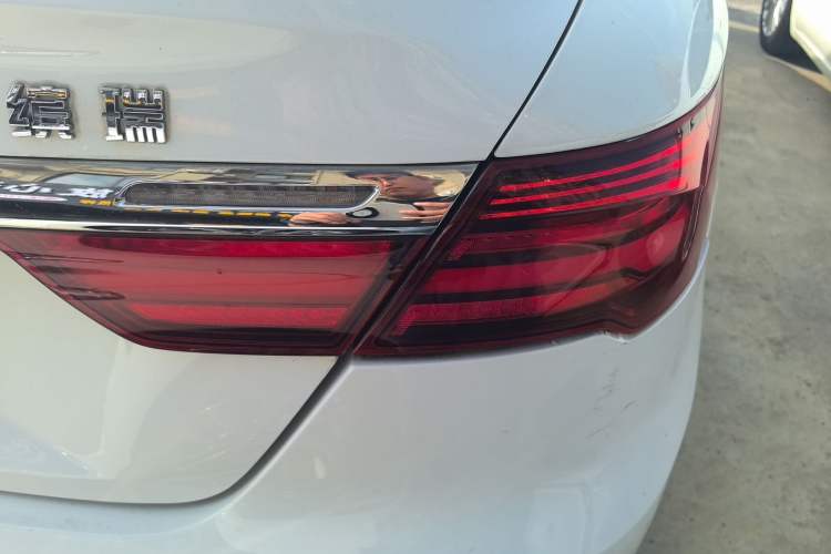 Used Geely Auto Binray 2018 14T Manual Binzhi Edition