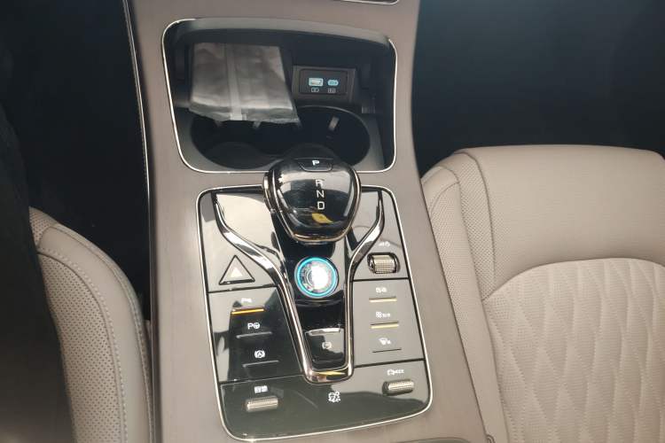 Used BYD Han 2025 EV with 701 km of Laser Radar-Enabled Intelligent Driving