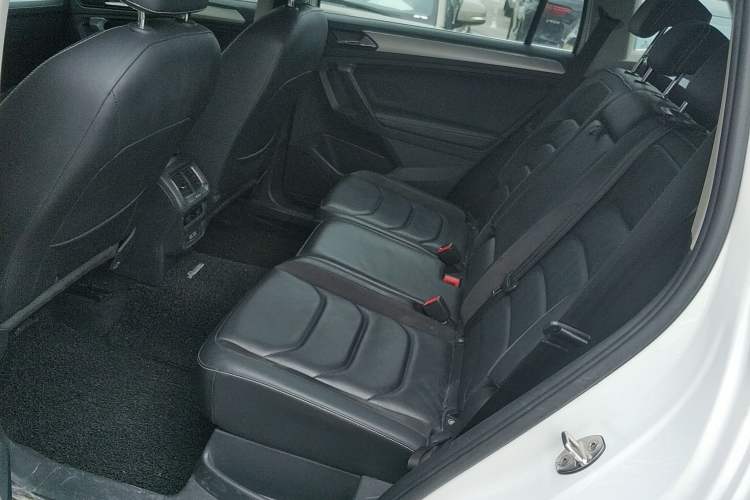 Used Volkswagen Tiguan L 2018 330TSI Automatic Two-Wheel Drive Comfort Edition
