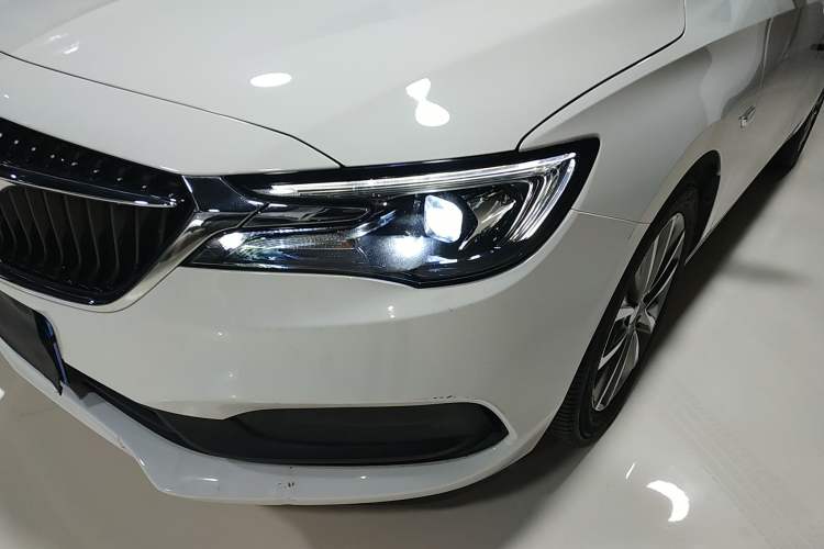 Used Buick GL6 2021 323T Mild Hybrid Connect Luxury Model