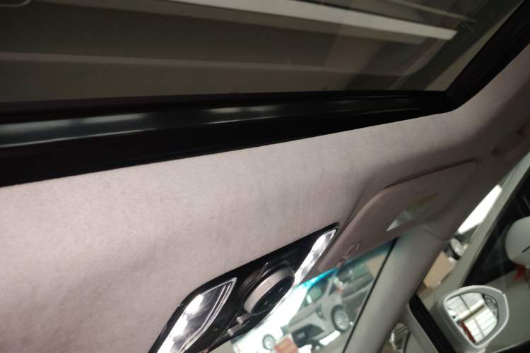 Used Buick Century 2023 2.0T Six-Seater Yinshi Edition