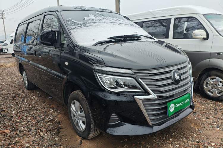 Used FORTHING Lingzhi 2023 M5L 1.6L Base Model 7 Seats
