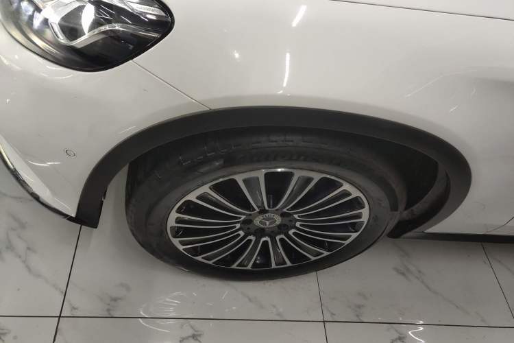 Used Mercedes-Benz GLC 2018 Facelifted GLC 260 4MATIC Dynamic Edition
