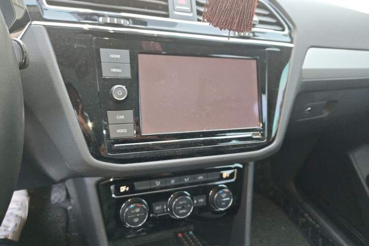 TDK.VehicleDetails.img