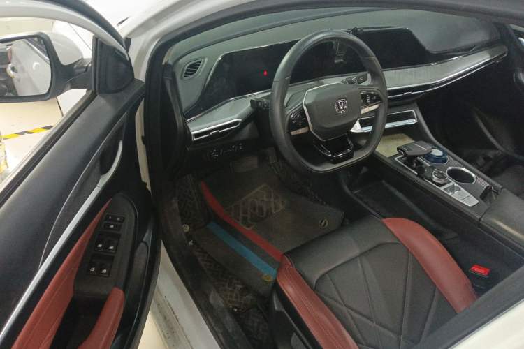 Used Changan Eado 2023 Changan Edition PLUS Blue Whale NE 1.4T GDI DCT Prestige Version
